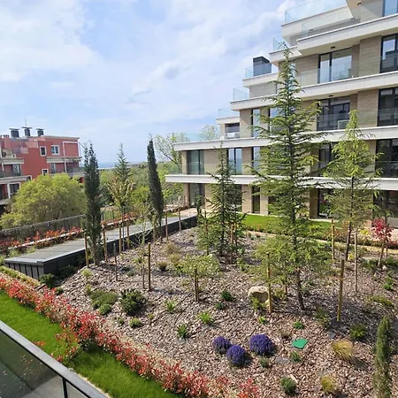 Luxury 2 Room Flat Free Parking, Pool And Wifi Lejlighed Varna
