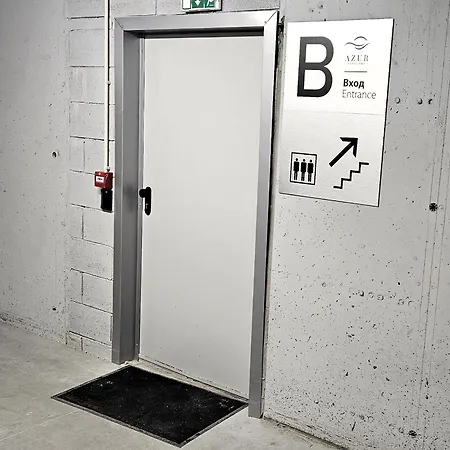 Luxury 2 Flat Free Parking, Pool And Wifi * Warna