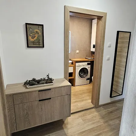 Apartment Luxury 2 Room Flat Free Parking, Pool And Wifi *