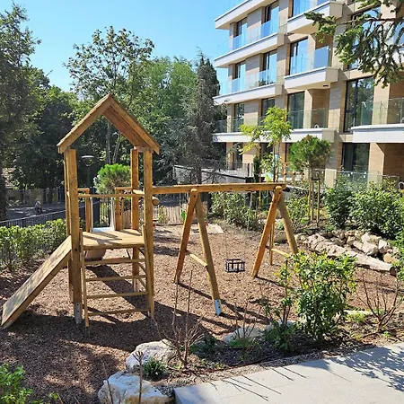 Luxury 2 Flat Free Parking, Pool And Wifi Varna