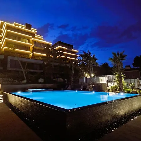 Luxury 2 Flat Free Parking, Pool And Wifi Varna