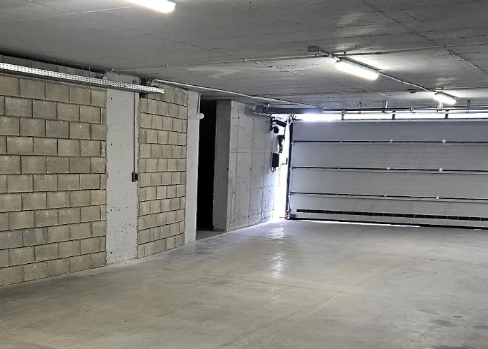 アパート Luxury 2 Flat Free Parking, Pool And Wifi ヴァルナ